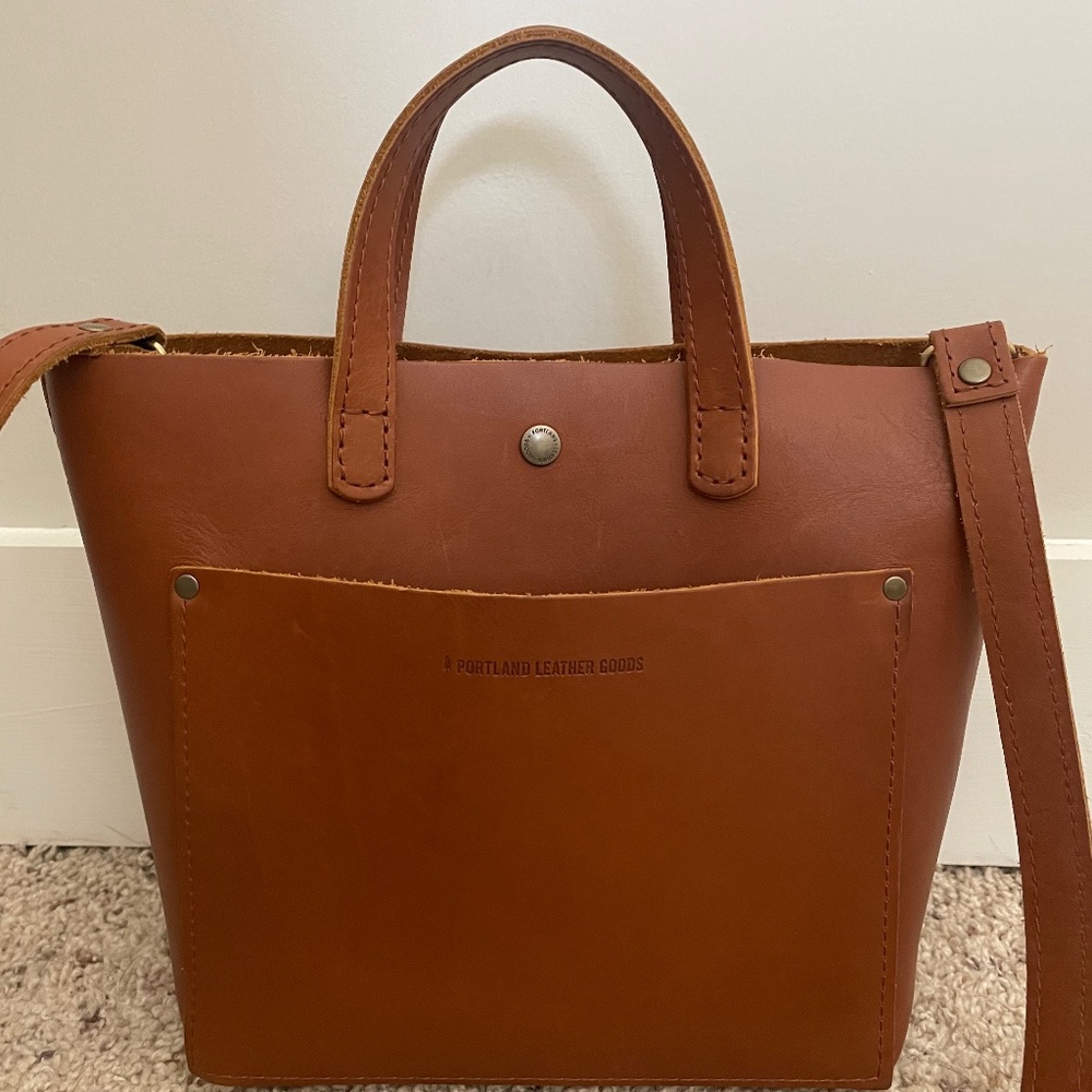 Portland Leather Mini Crossbody in Honey